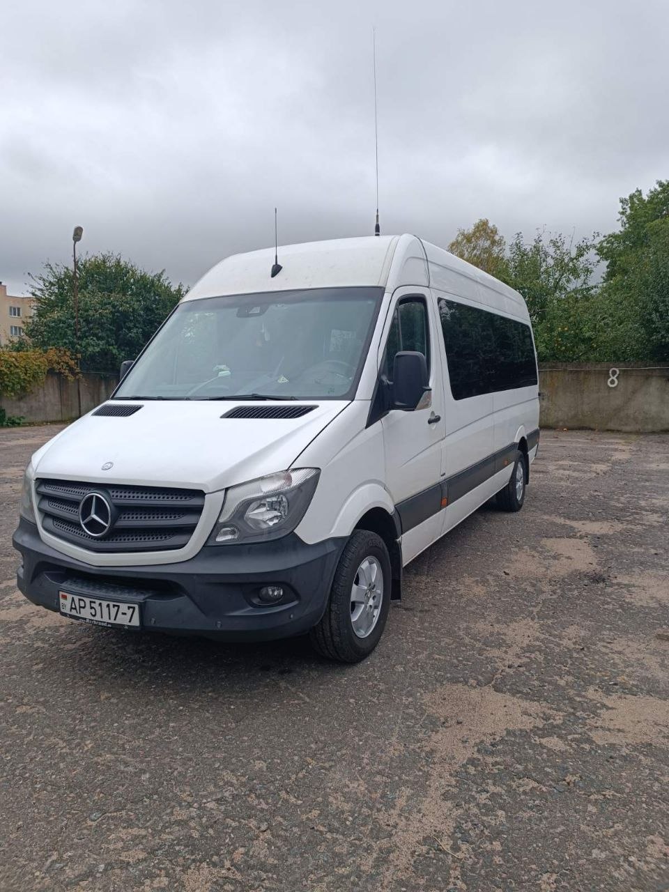 Салон микроавтобуса Mercedes Sprinter